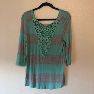 French Laundry size large 3/4 sleeve top